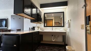 Suite, 1 King Bed | Bathroom