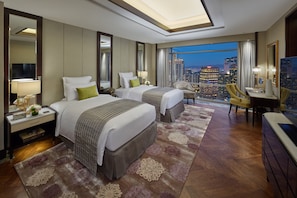 Suite Royal, varias camas | Ropa de cama de alta calidad, edredón y minibar 