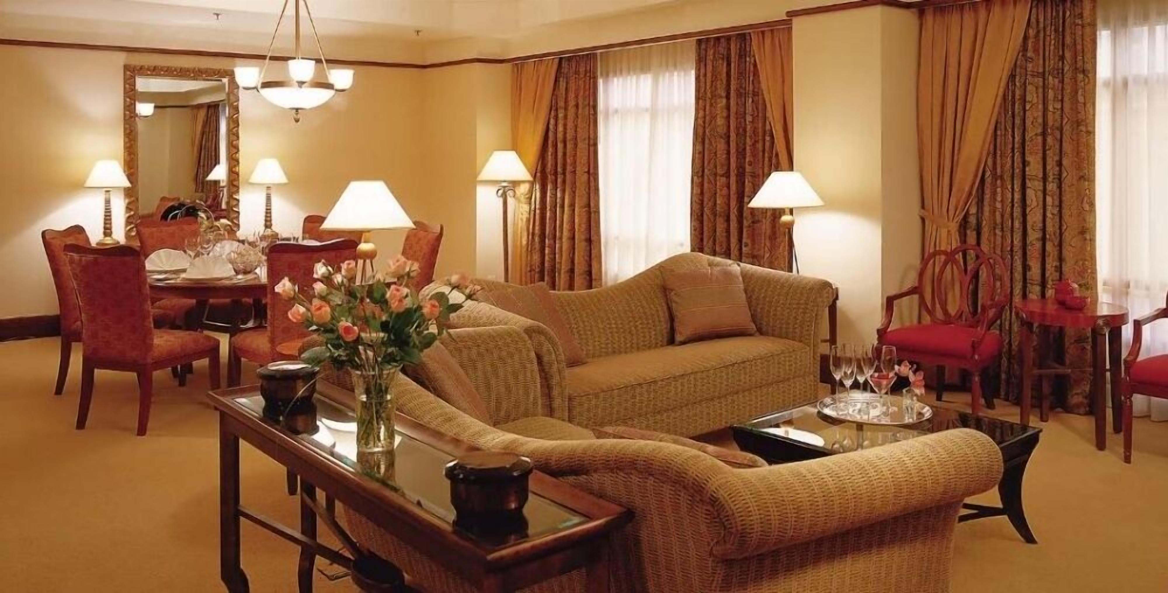 Living area | 49-inch flat-screen TV with satellite channels