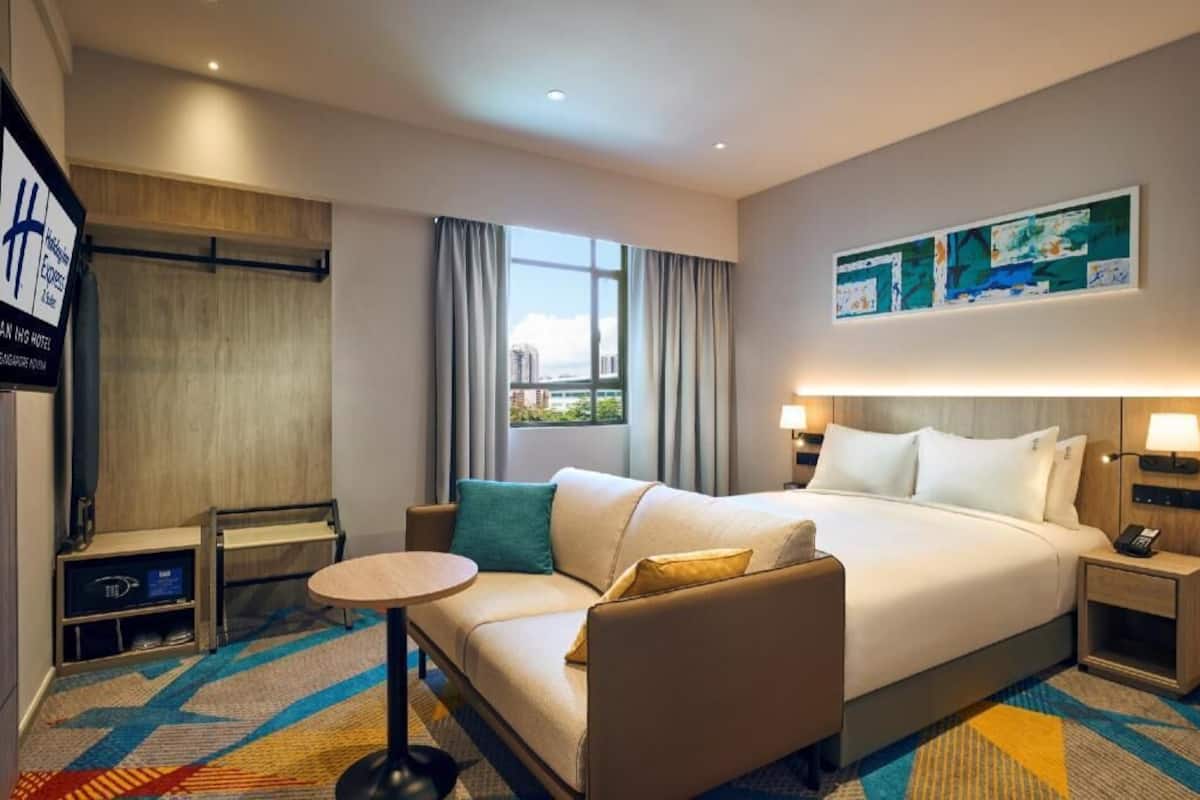 Minibar, caja de seguridad en la habitación y insonorización