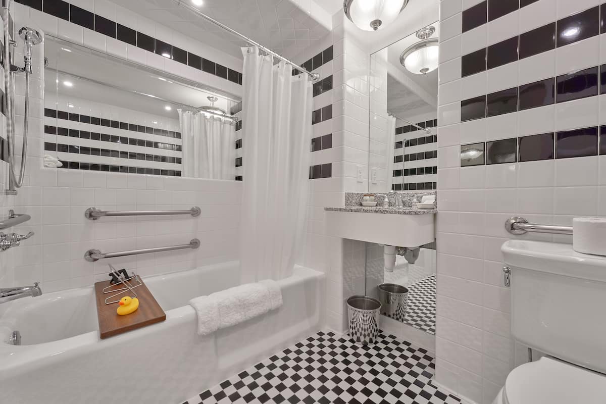 room, 1 queen bed, accessible | bathroom | separate bathtub and shower, deep-soaking bathtub, designer toiletries