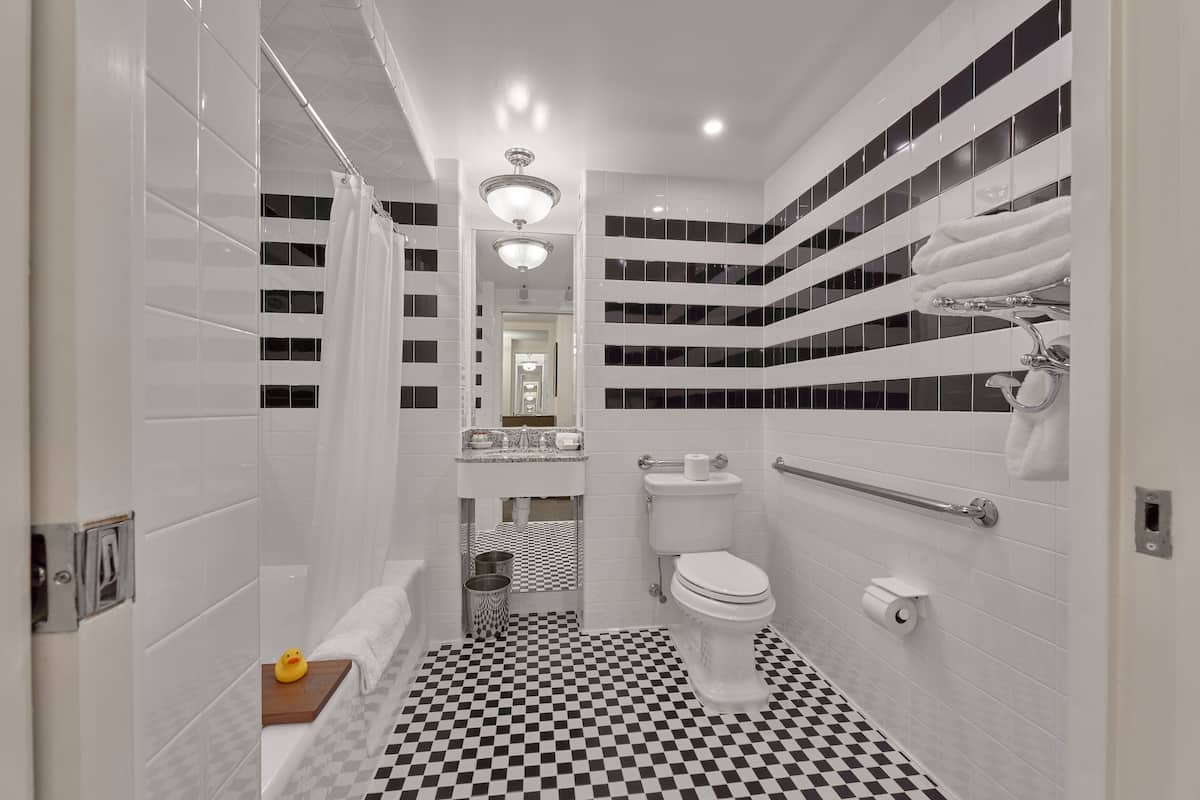 room, 1 queen bed, accessible | bathroom | separate bathtub and shower, deep-soaking bathtub, designer toiletries