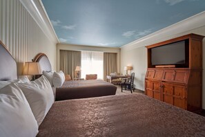 Egyptian cotton sheets, premium bedding, in-room safe, desk