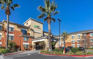 Exterior - Extended Stay America Suites San Francisco San Carlos (San Carlos)