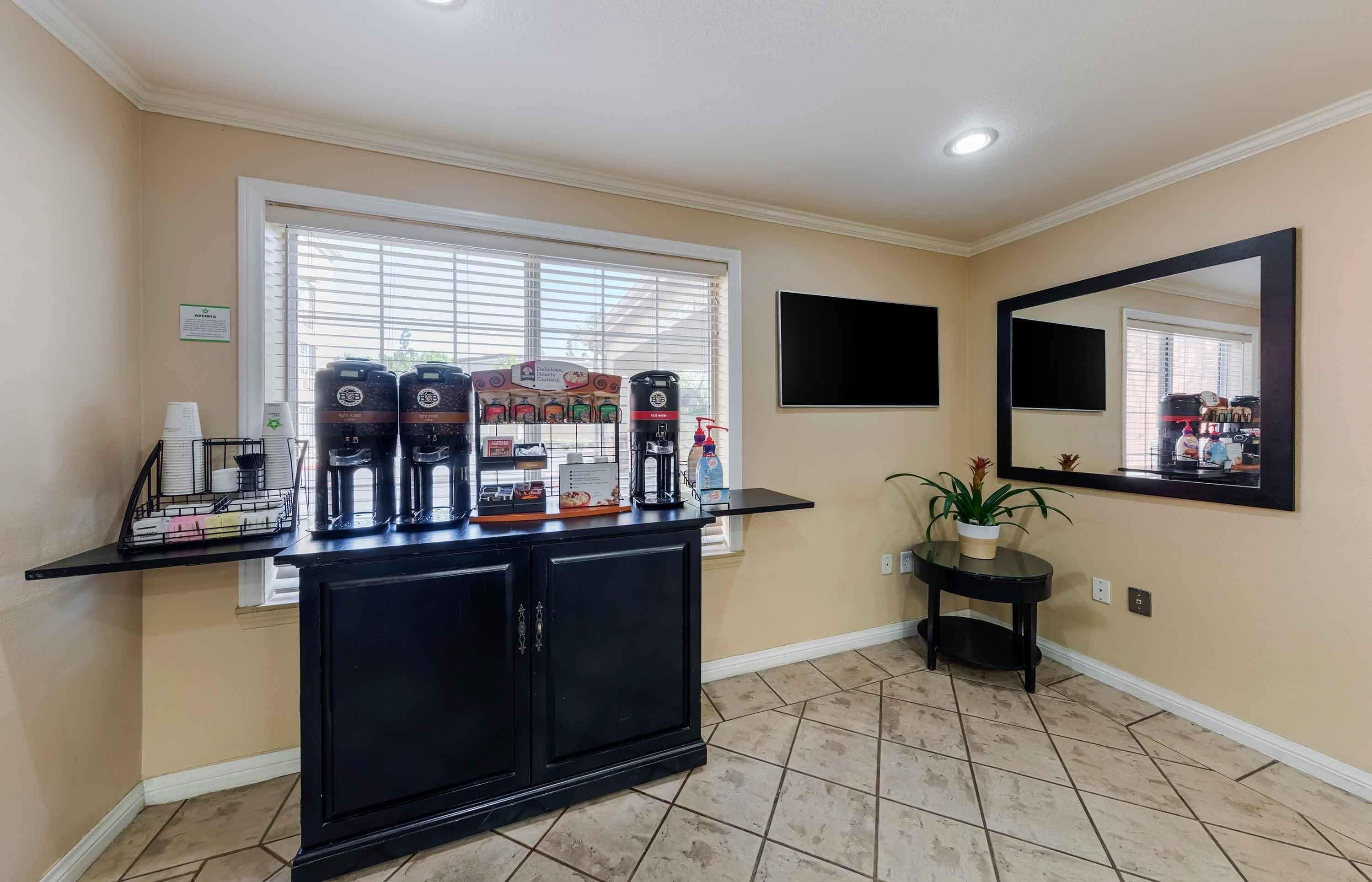 Free daily on-the-go breakfast