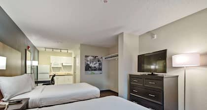Extended Stay America Suites Miami Airport Blue Lagoon