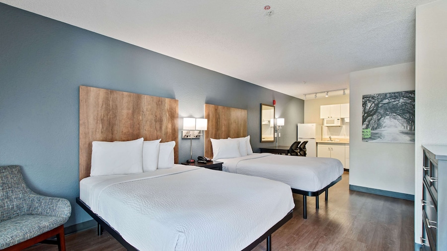 Extended Stay America Suites Miami Airport Blue Lagoon