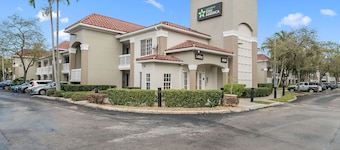 Extended Stay America Suites Miami Airport Blue Lagoon