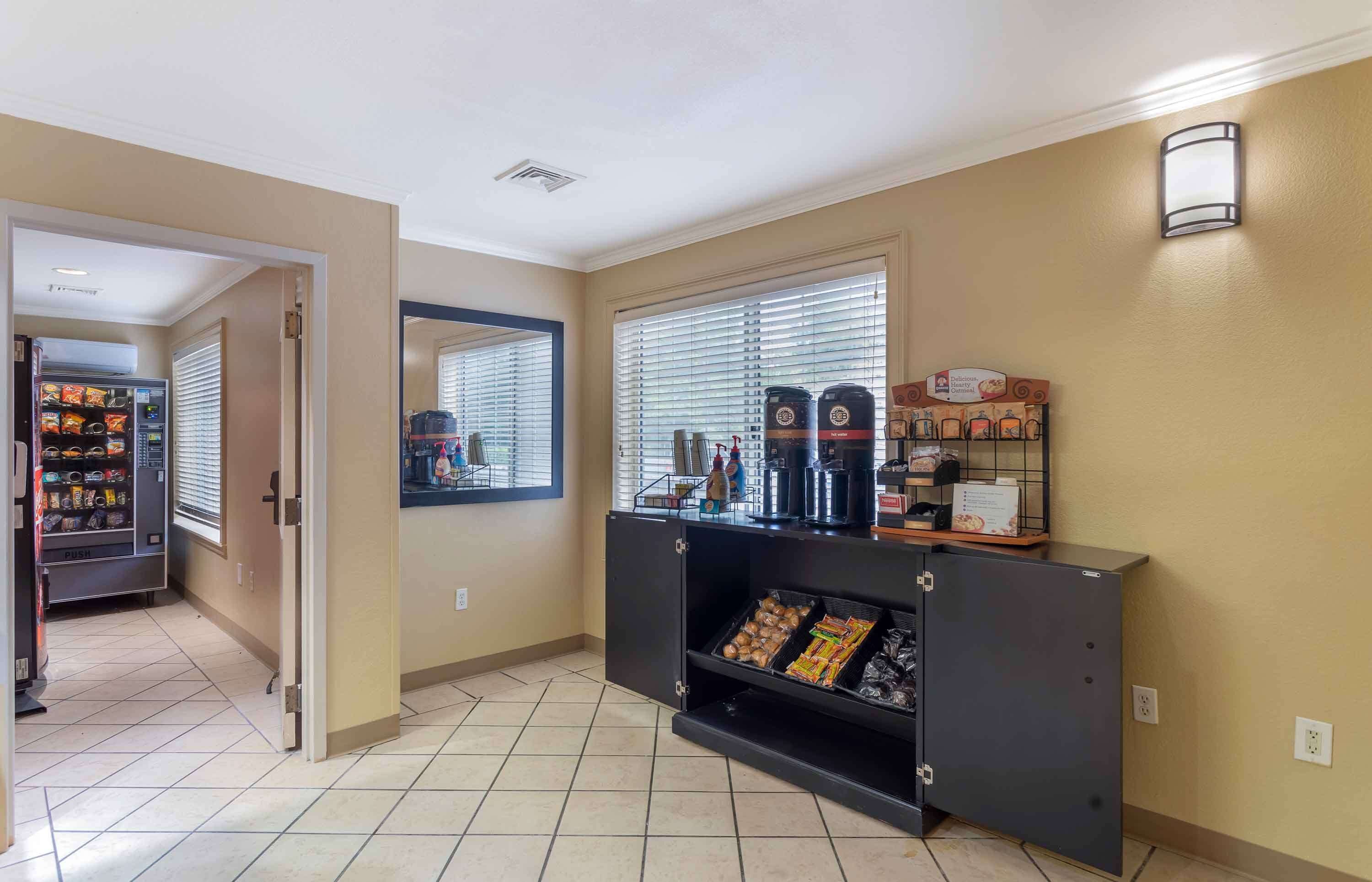 free daily on-the-go breakfast