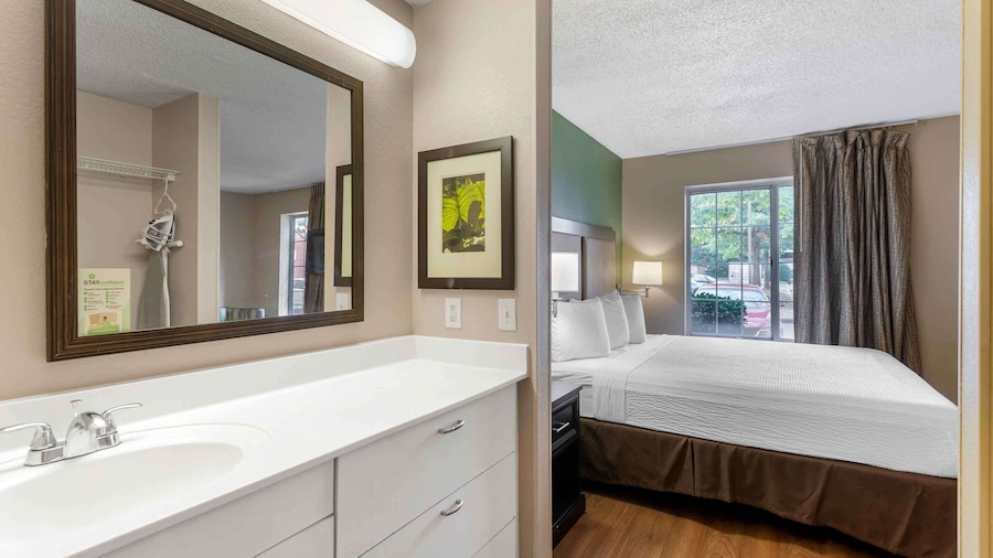 Extended Stay America Suites Memphis Airport