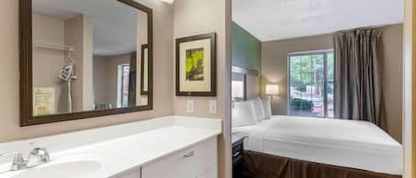 書桌、熨斗/熨衫板、免費 Wi-Fi、床單