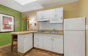 Estudio, 2 camas dobles, no fumadores | 1 dormitorio, escritorio, wifi gratis y ropa de cama