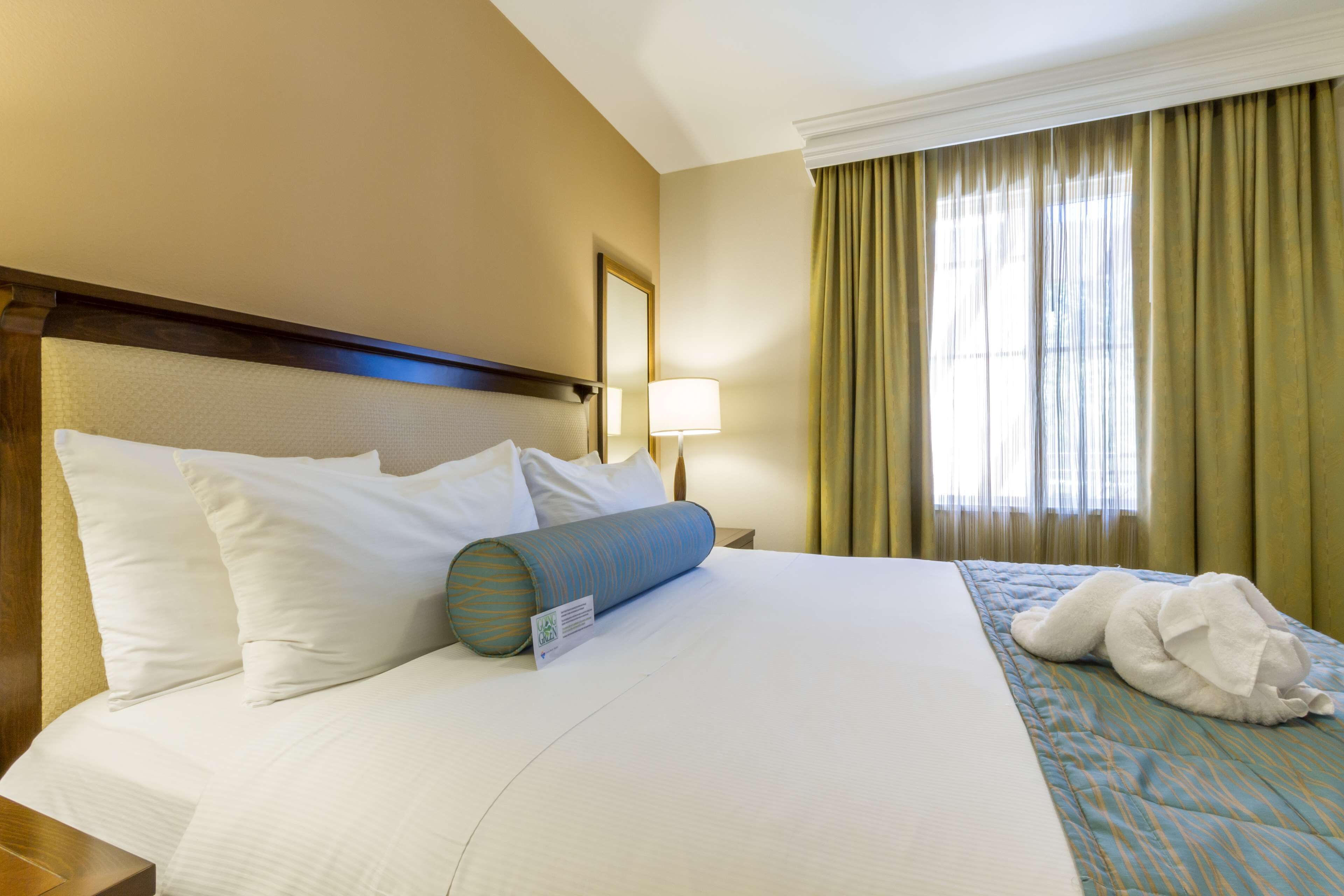 1 bedroom, in-room safe, iron/ironing board, rollaway beds