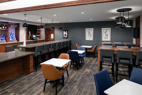 HYATT house Scottsdale Old Town - Image 14