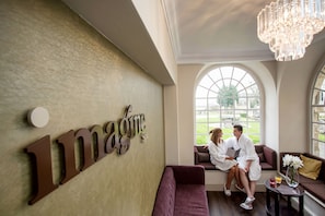 Couples treatment rooms, massages