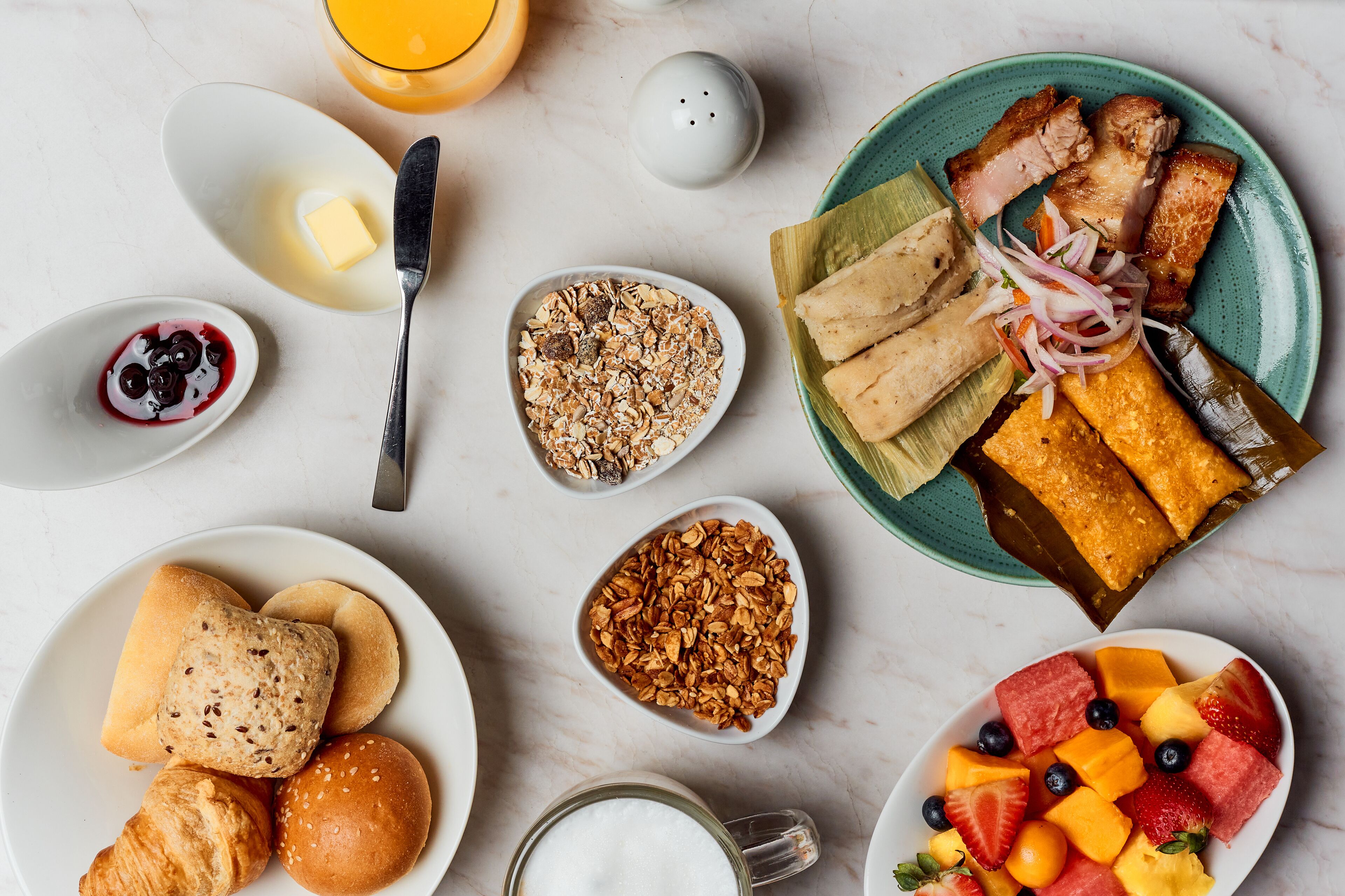 daily buffet breakfast (pen 65 per person)