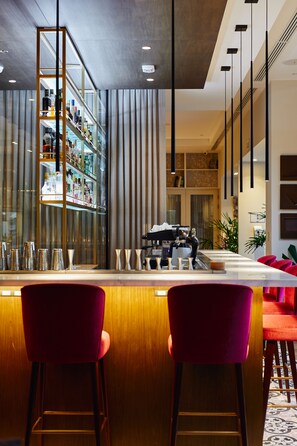 Bar lounge