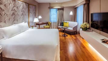 Habitación Deluxe, 1 cama King size | Ropa de cama de alta calidad, camas con pillow-top y minibar