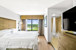1 bedroom, in-room safe, iron/ironing board, free WiFi