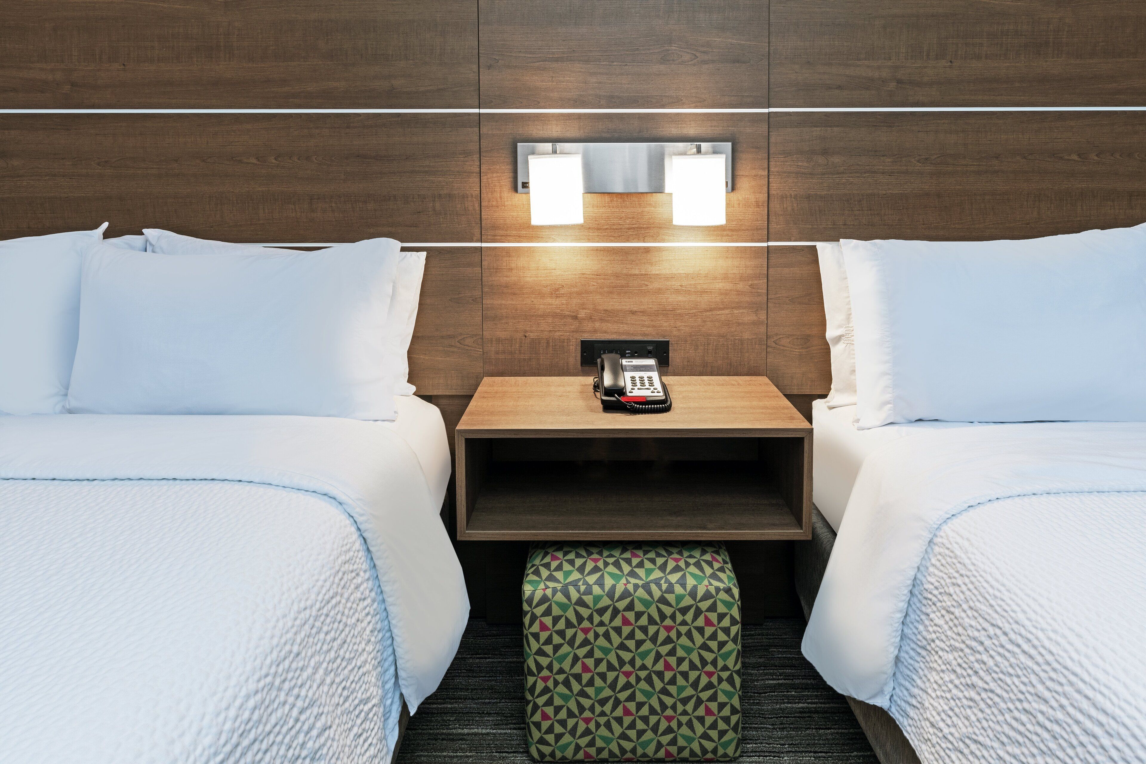 1 bedroom, premium bedding, in-room safe, desk