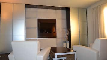 Minibar, caja de seguridad en la habitación, escritorio y wifi gratis