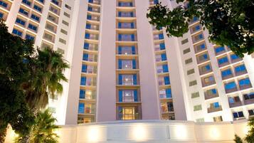 Outdoor pool, open 6:00 AM to 8:00 PM, pool umbrellas, sun loungers