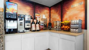 Free daily continental breakfast