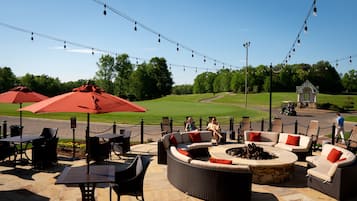 Breakfast, lunch, dinner served; garden views