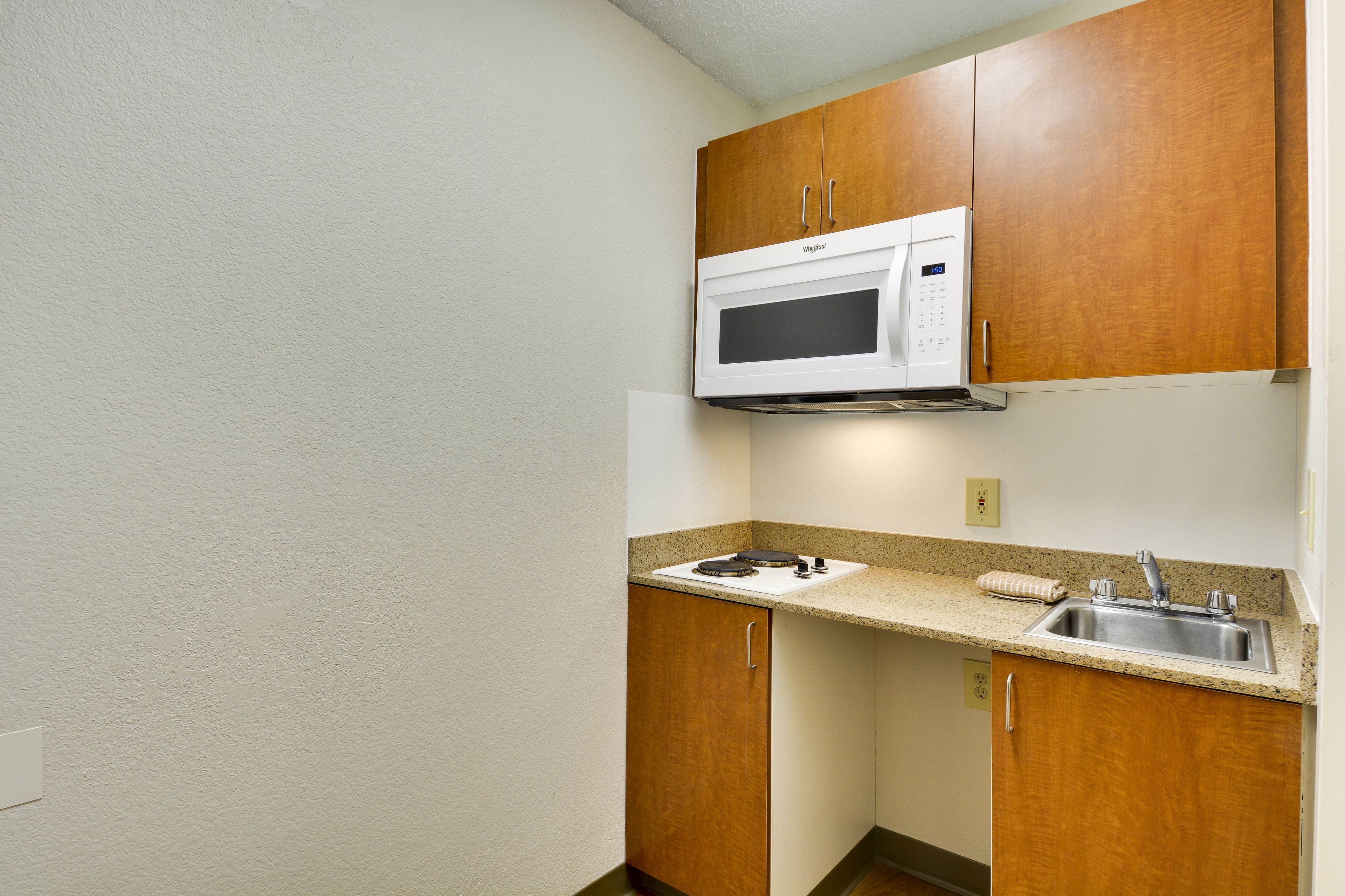 Photo - HomeTowne Studios by Red Roof Austin