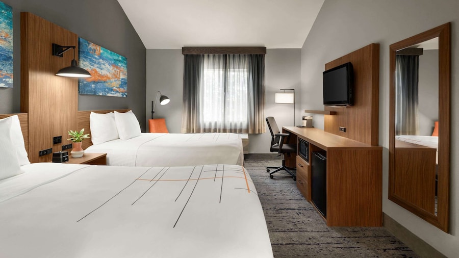 La Quinta Inn & Suites by Wyndham Salem OR