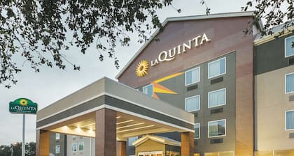 La Quinta Inn & Suites by Wyndham Austin Round Rock
