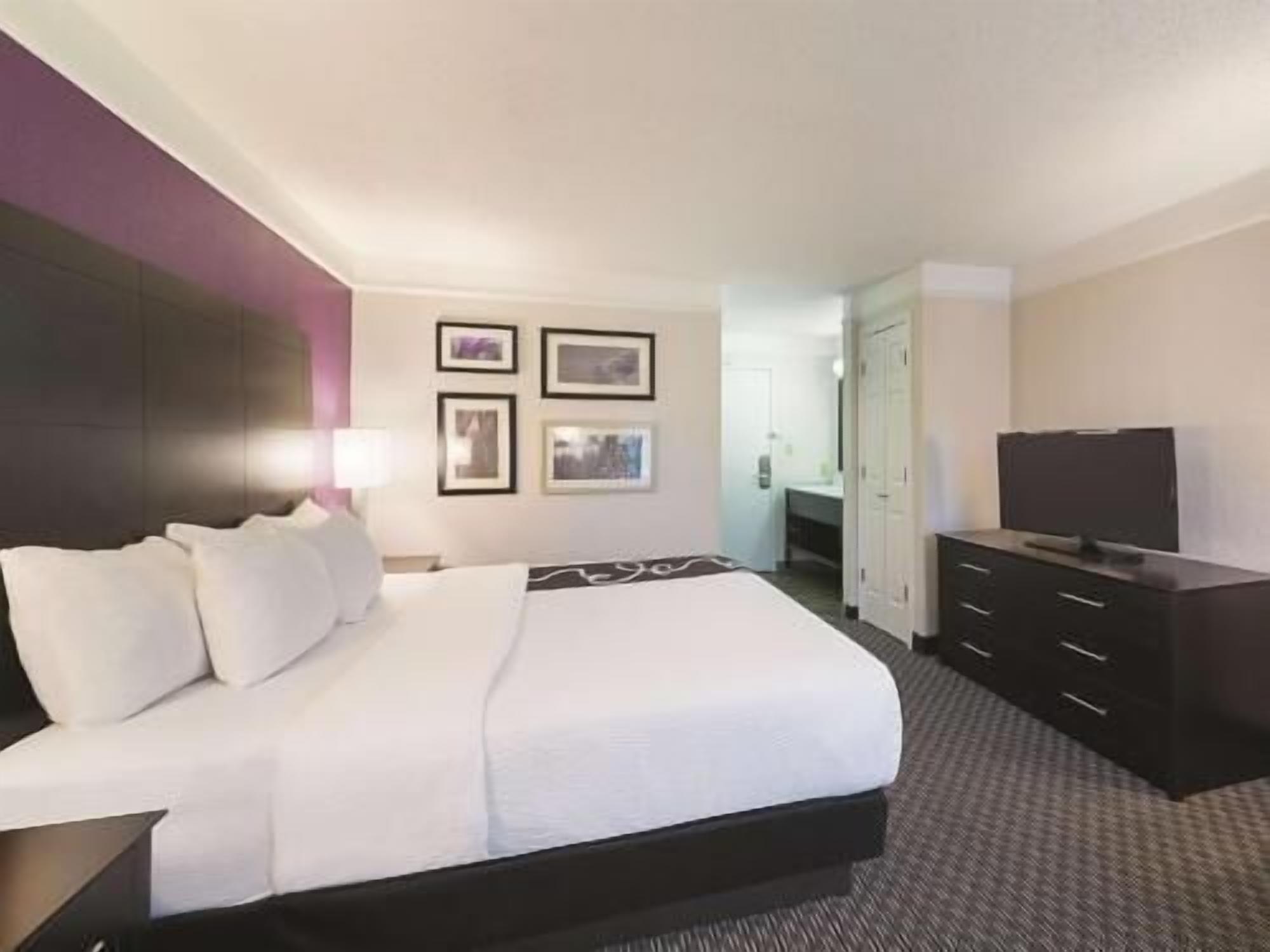 Premium bedding, pillowtop beds, desk, laptop workspace