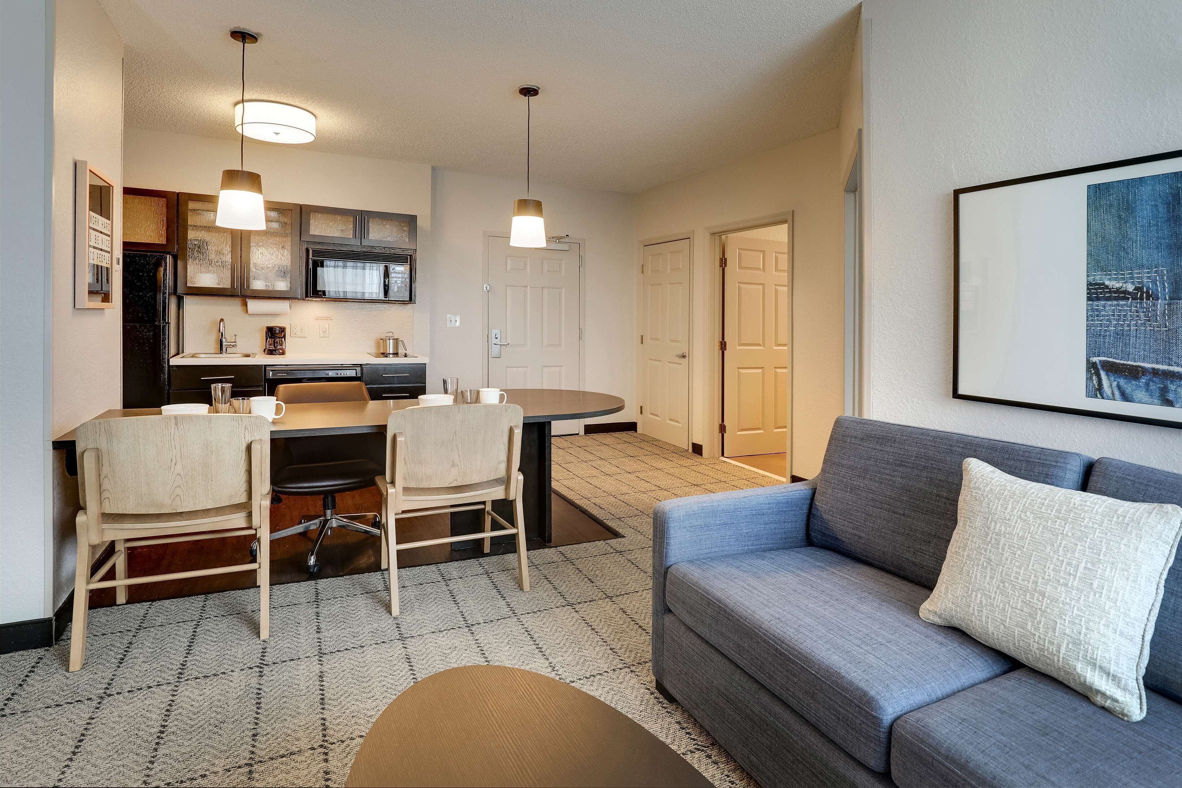 Photo - Sonesta Simply Suites Miami Airport Doral