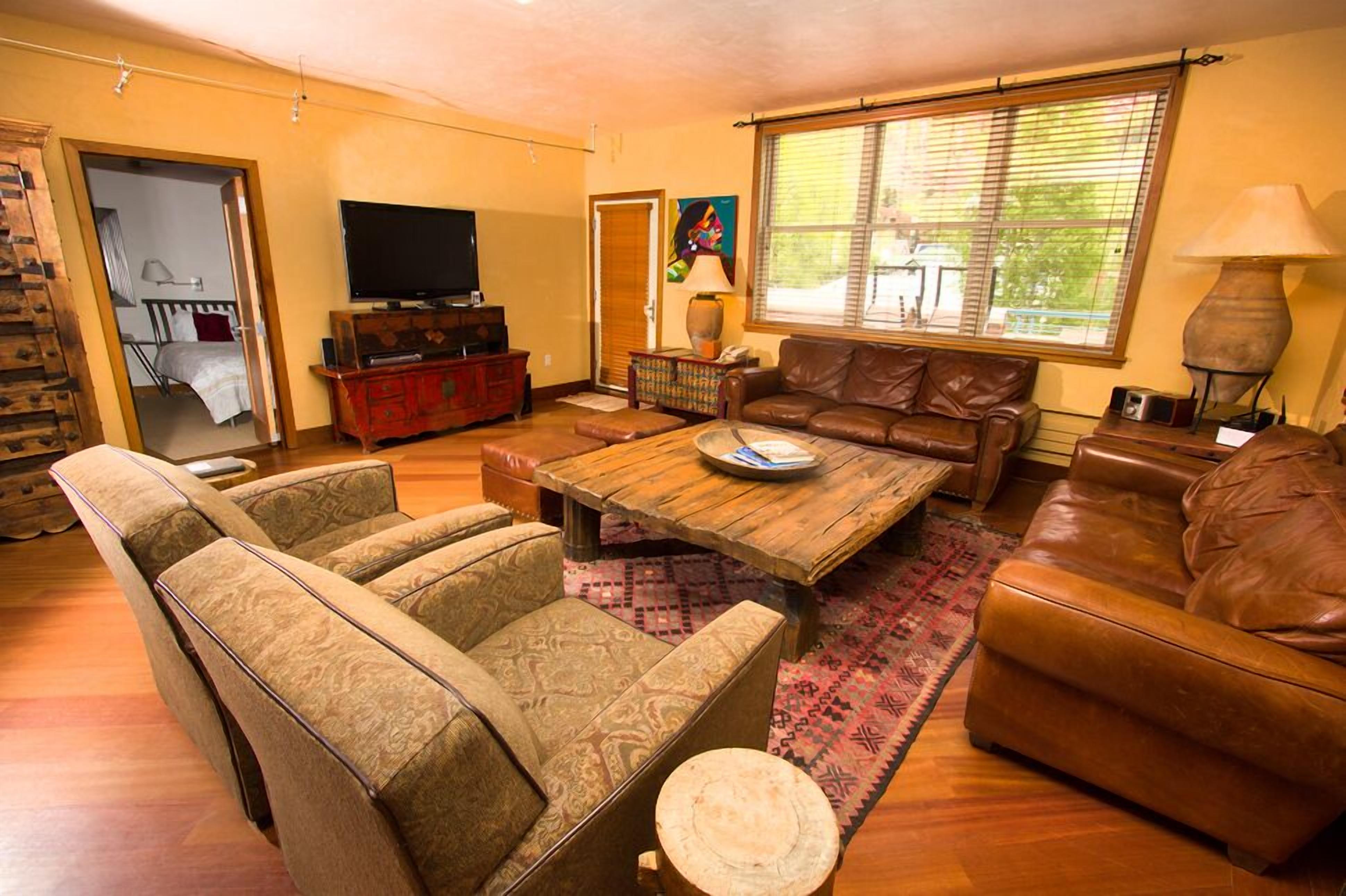 Camel's Garden Hotel