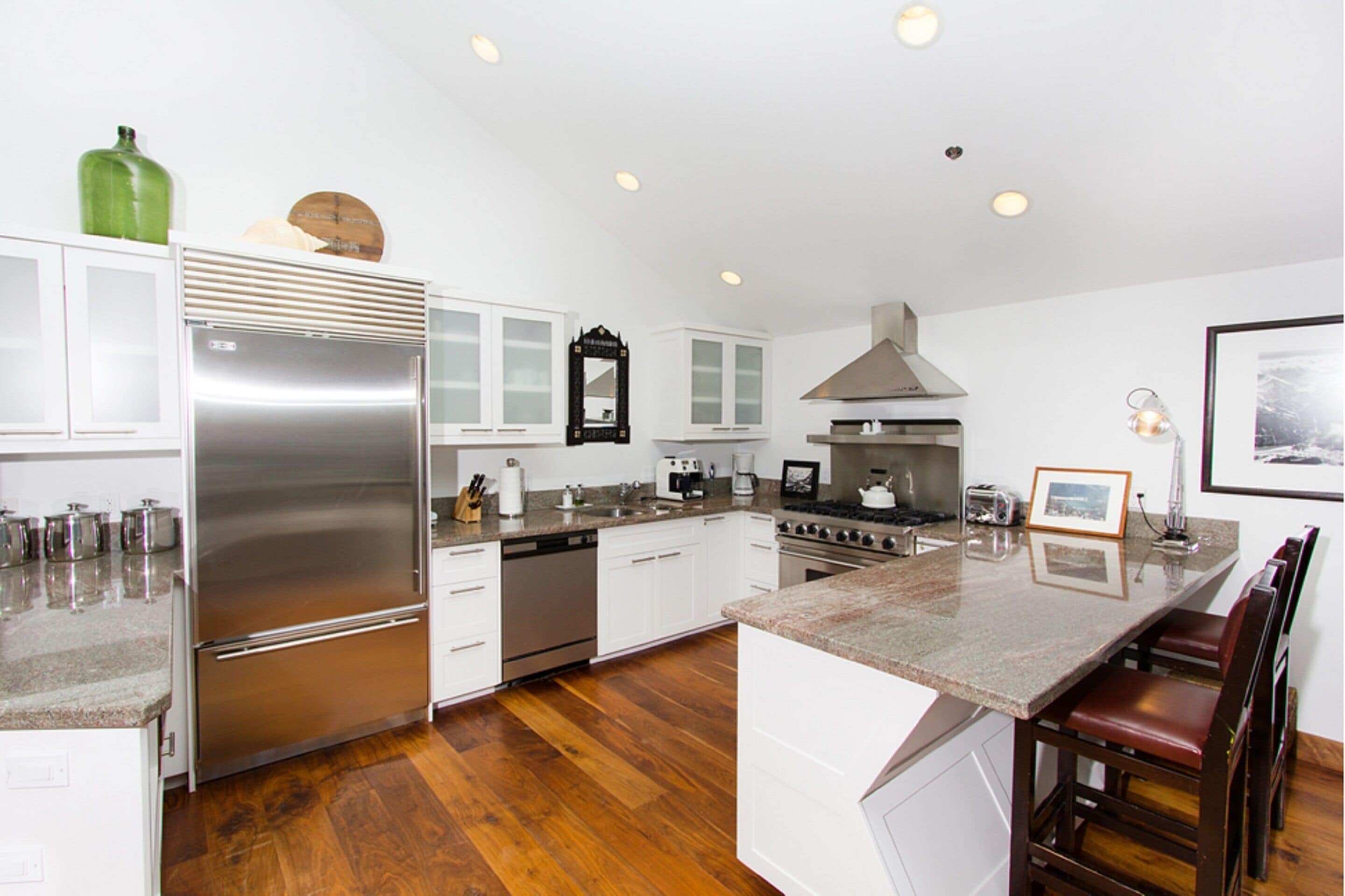 condo, 3 bedrooms | private kitchen