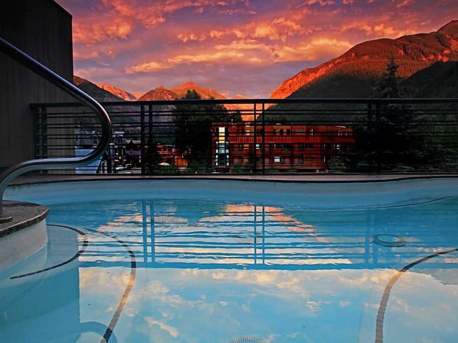 Bañera de hidromasaje exterior