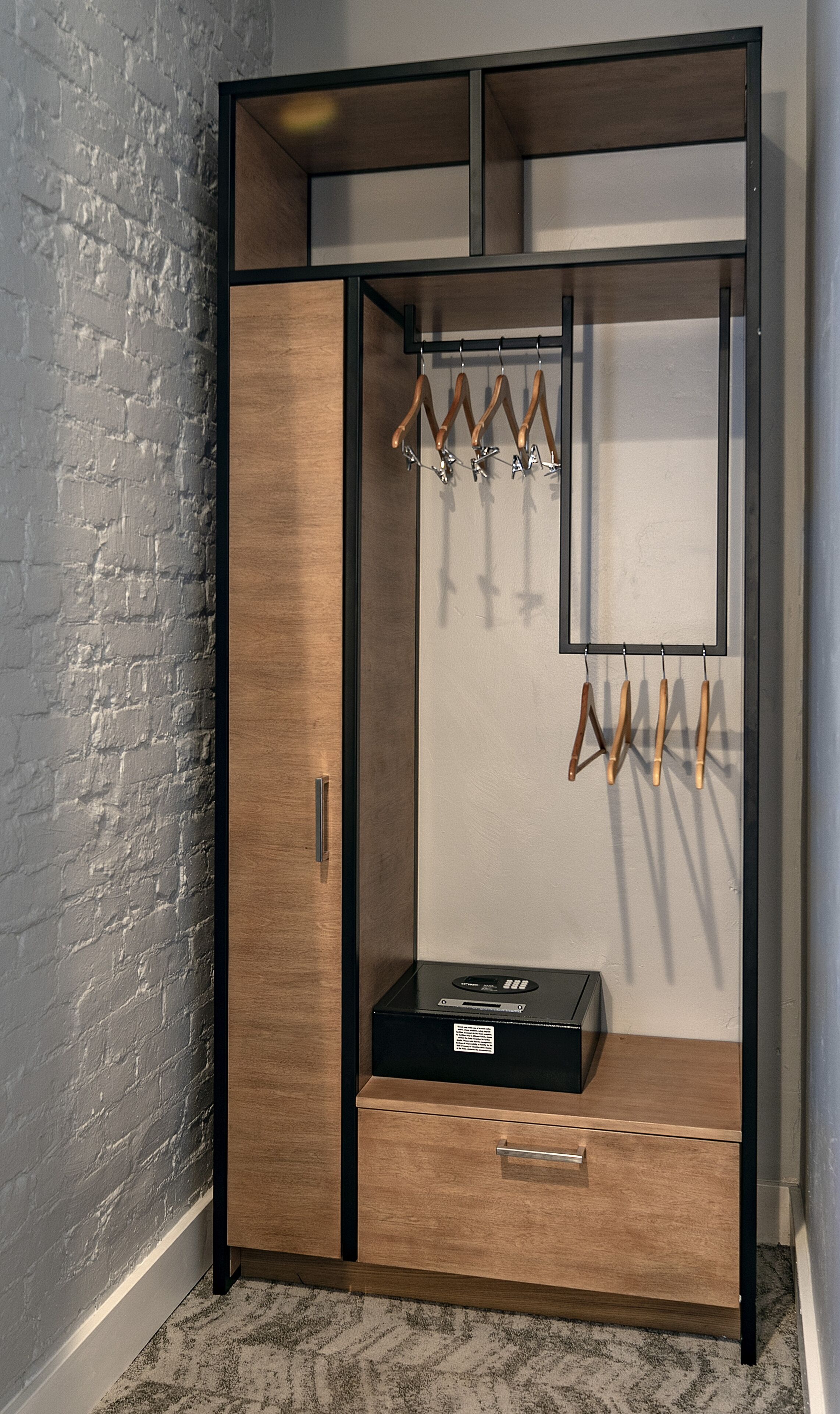 premium bedding, in-room safe, laptop workspace, blackout curtains