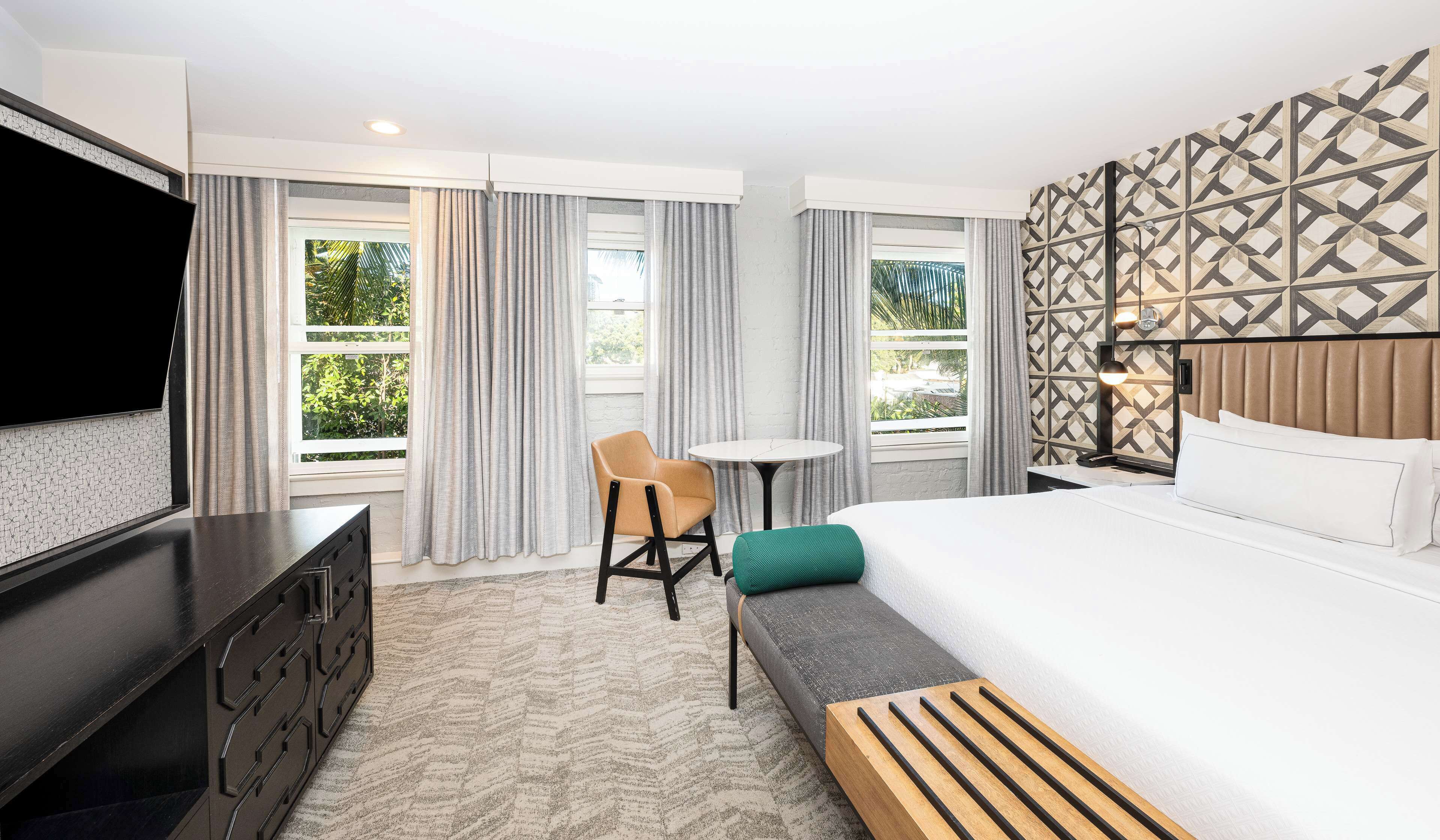 Room, 1 King Bed, Accessible (Hearing) | Premium bedding, in-room safe, laptop workspace, blackout drapes