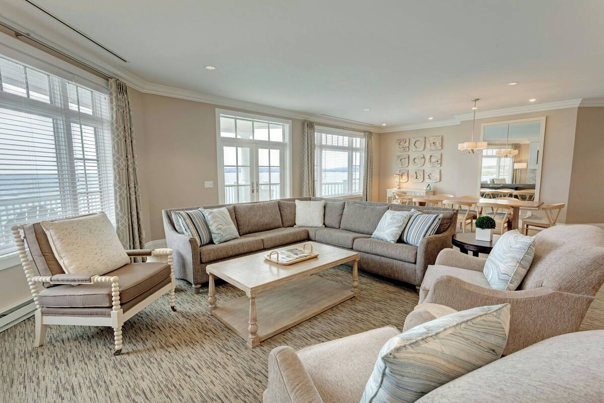 Suite, 3 Bedrooms, Non Smoking, Lake View | Living area | TV, DVD player, pay movies