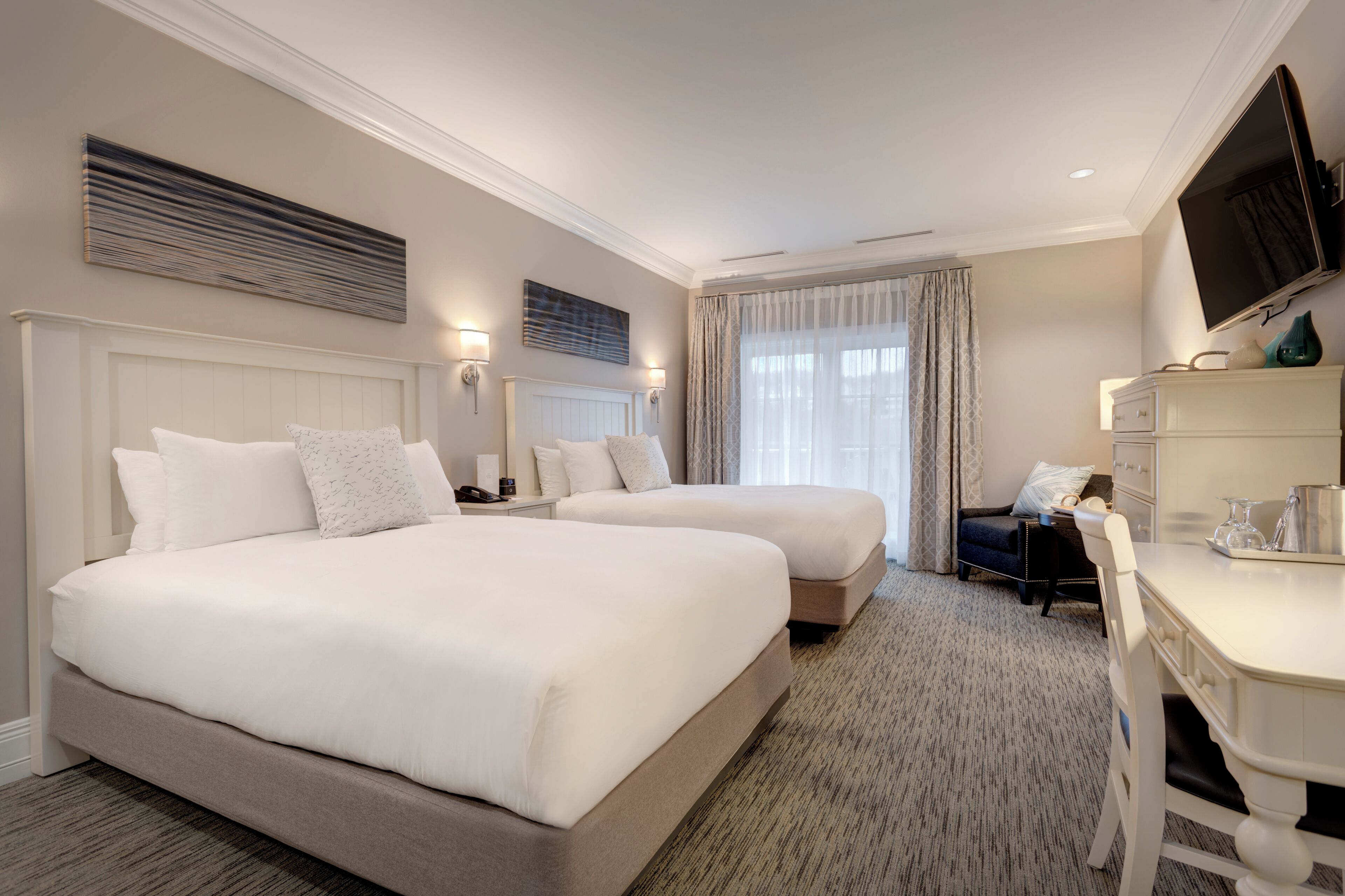 Egyptian cotton sheets, premium bedding, down comforters, minibar