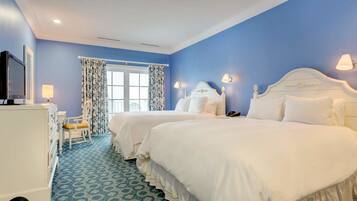 1 bedroom, minibar, desk, blackout drapes