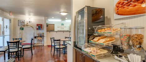 Free daily buffet breakfast