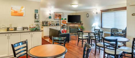 Ilmainen päivittäinen buffetaamiainen