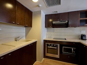 Club Suite, 1 Bedroom, City View