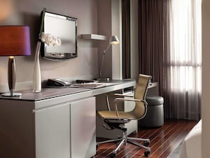 Premium bedding, minibar, in-room safe, desk