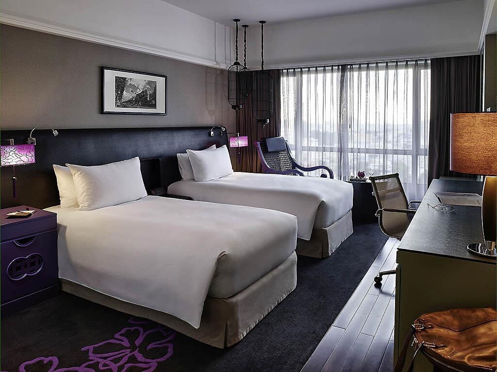 Luxury Twin Room, 2 Twin Beds, City View | Premium bedding, minibar, in-room safe, desk
