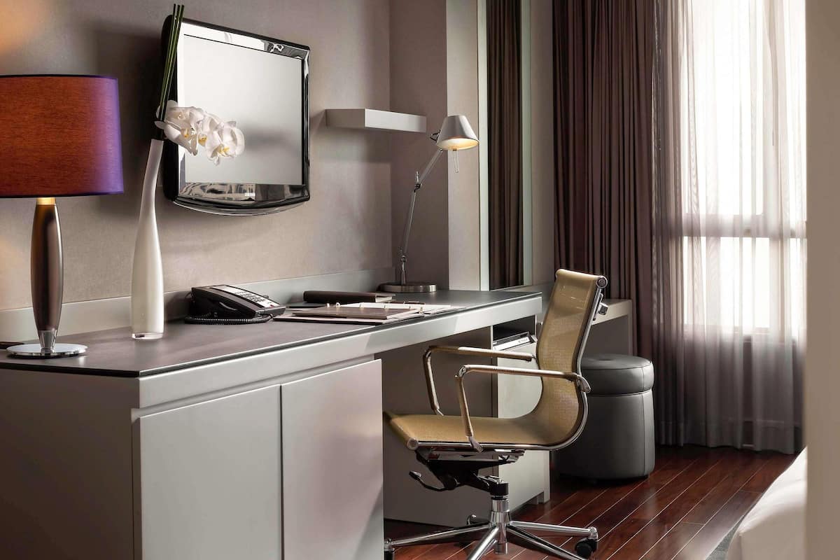 1 quarto, roupas de cama premium, frigobar, cofres nos quartos
