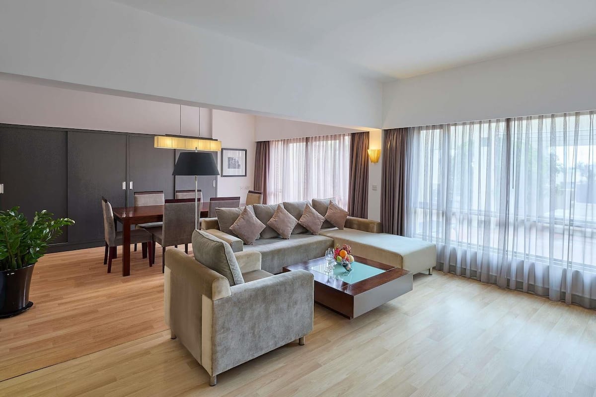 Club Suite, 1 Bedroom, City View | Premium bedding, minibar, in-room safe, desk