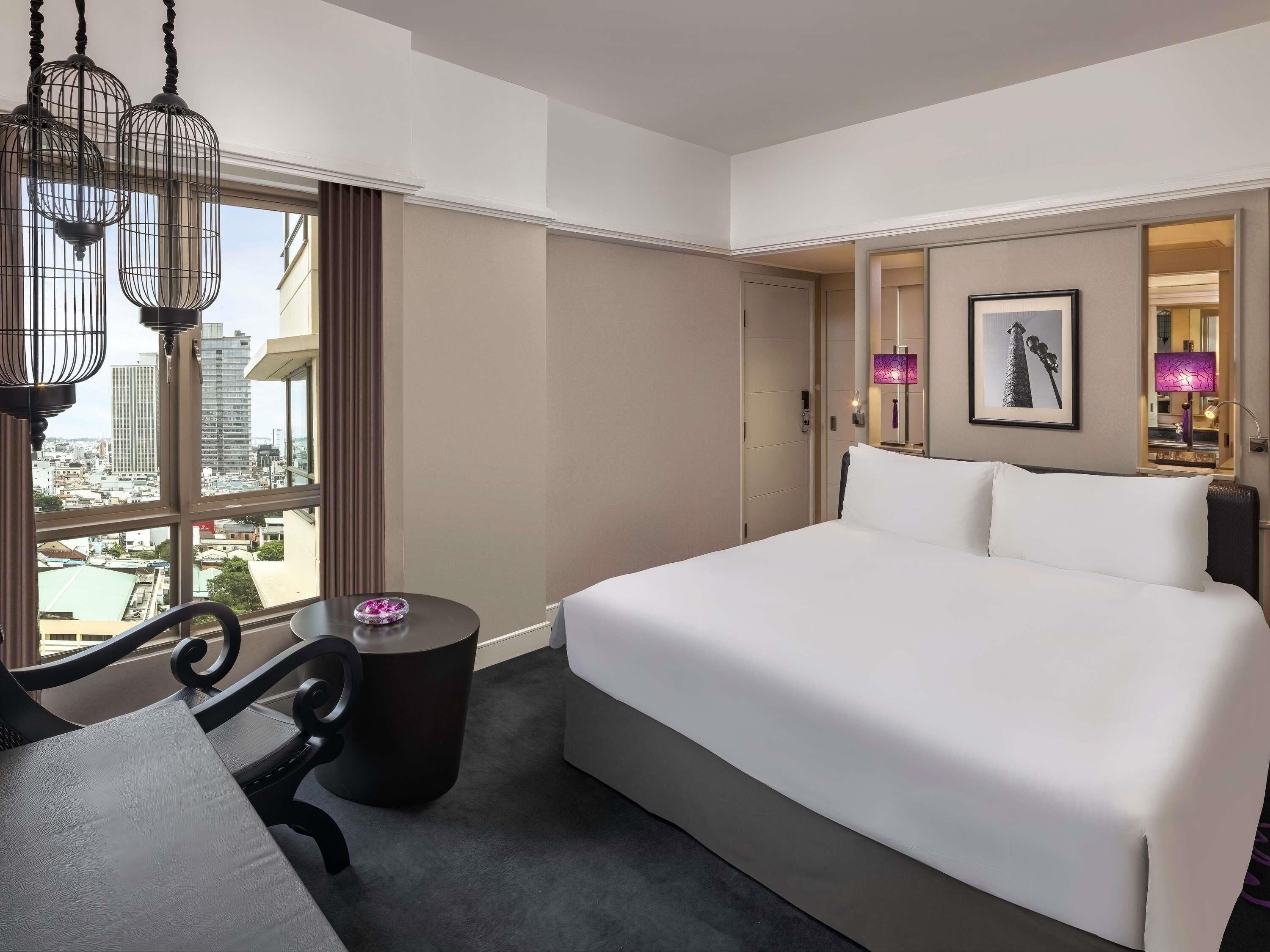 Classic Room, 1 Katil Raja (King), City View | Peralatan tempat tidur premium, bar mini, peti besi dalam bilik, meja 