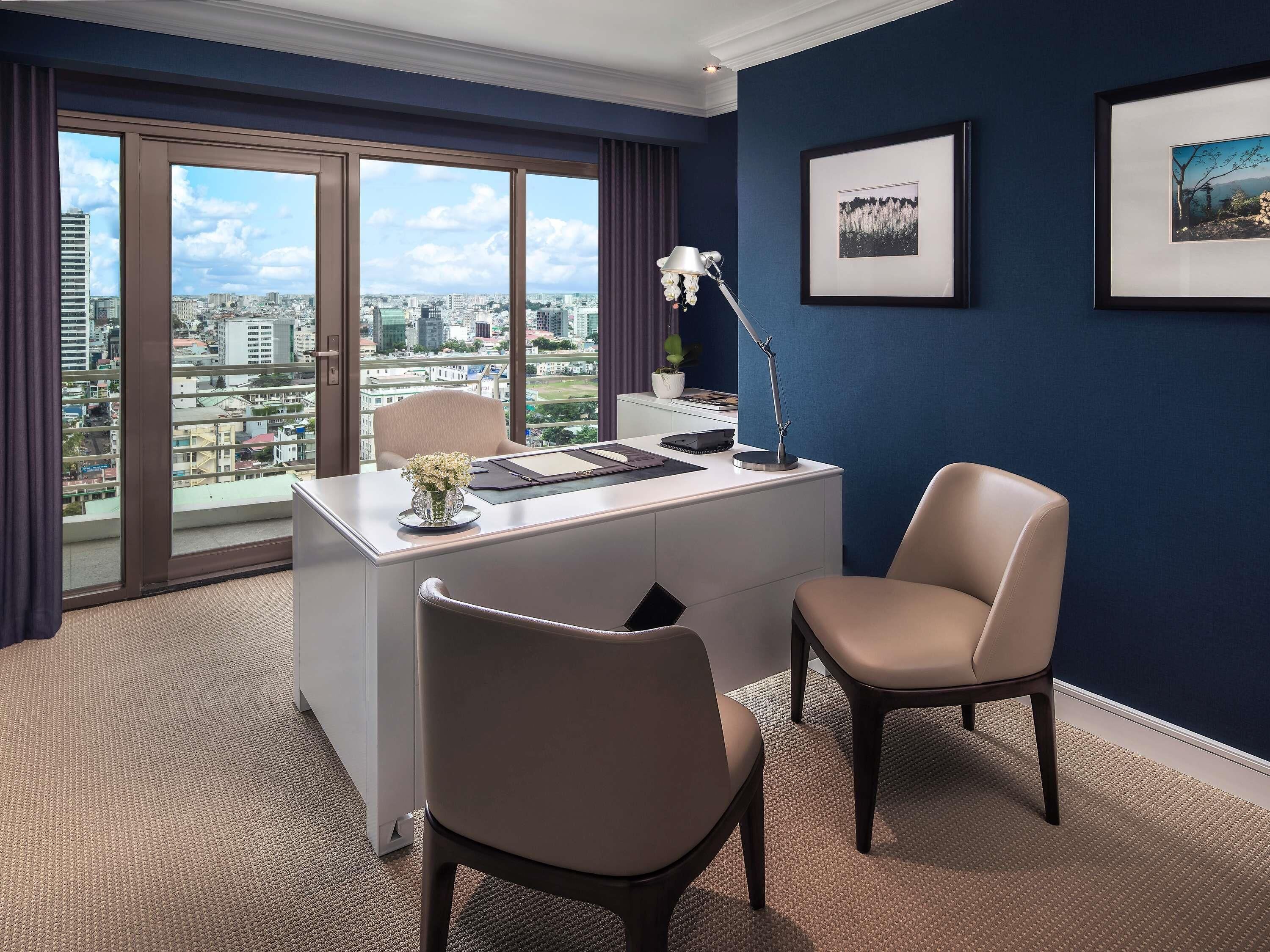 Ropa de cama de alta calidad y minibar 